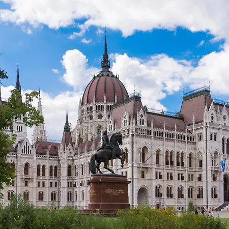 Z Loft Apartment-1 Br- Downtown *