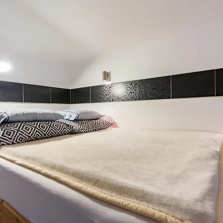 Z Loft Apartment-1 Br- Downtown דירה *