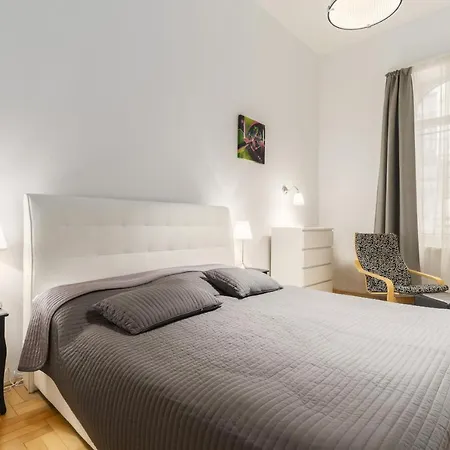 דירה Z Loft Apartment-1 Br- Downtown