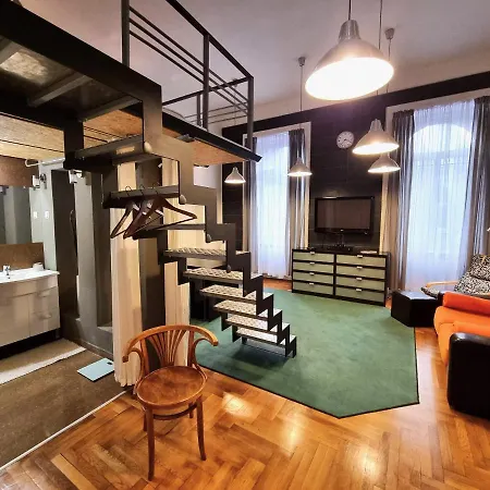 Z Loft Apartment-1 Br- Downtown *